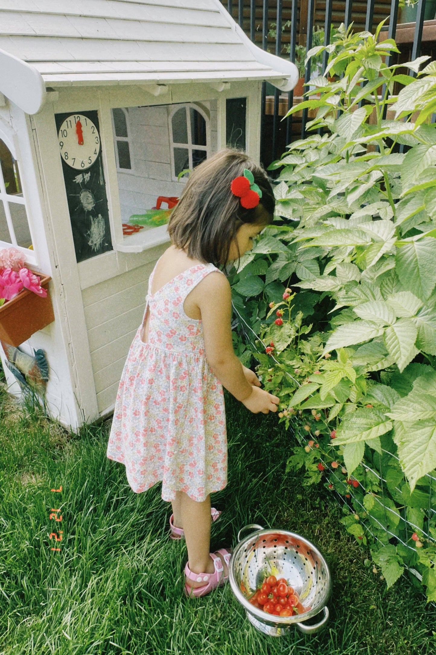Cherry Pom Pom Hair Tie | Delphinette
