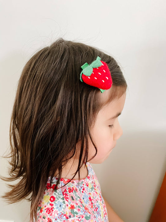 Strawberry Hair Clip | Delphinette