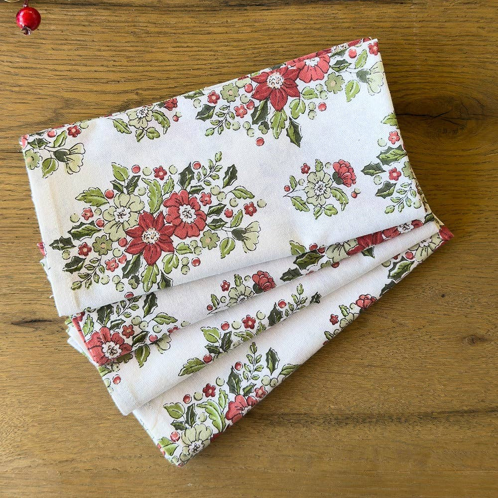 Holly & Berry Ivory Napkins (Set of 4) | Mahogany