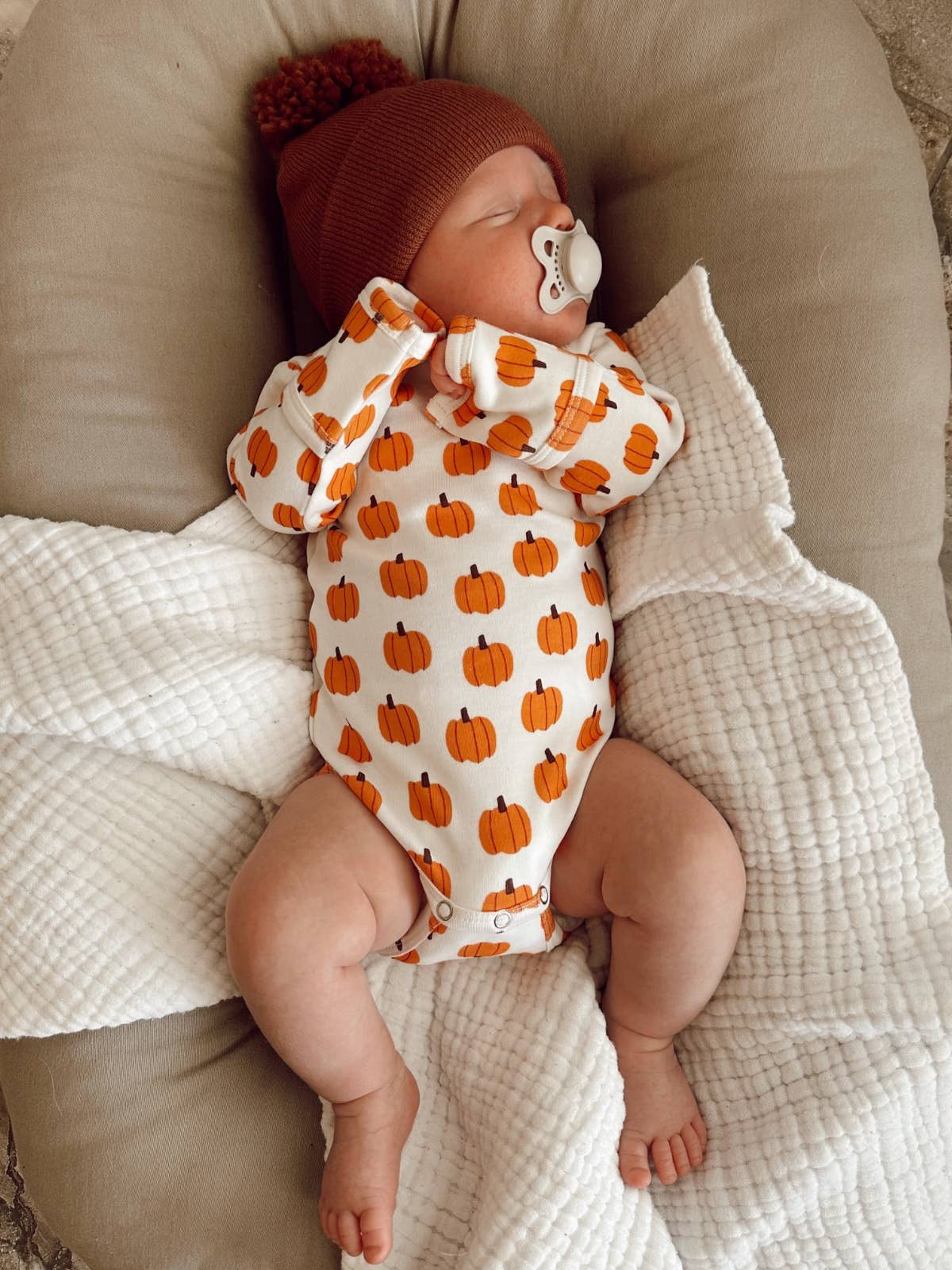 Pumpkin Organic Bodysuit | Siix Collection