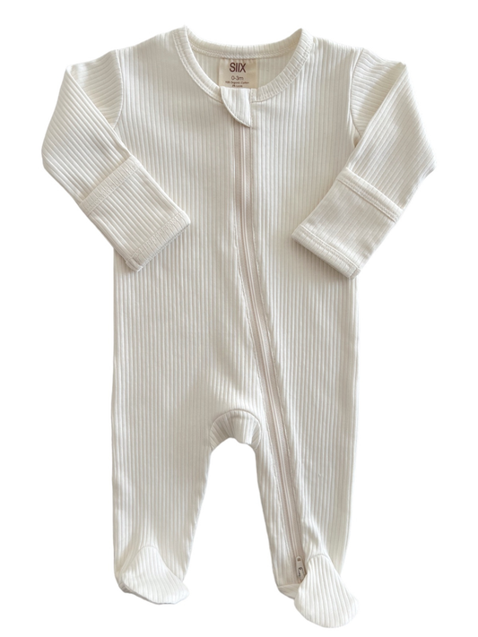 Ivory Ribbed Zip Footie | Siix Collection