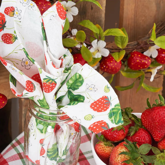 Strawberry Patch & Plaid Napkin Set/4 | C&F Home