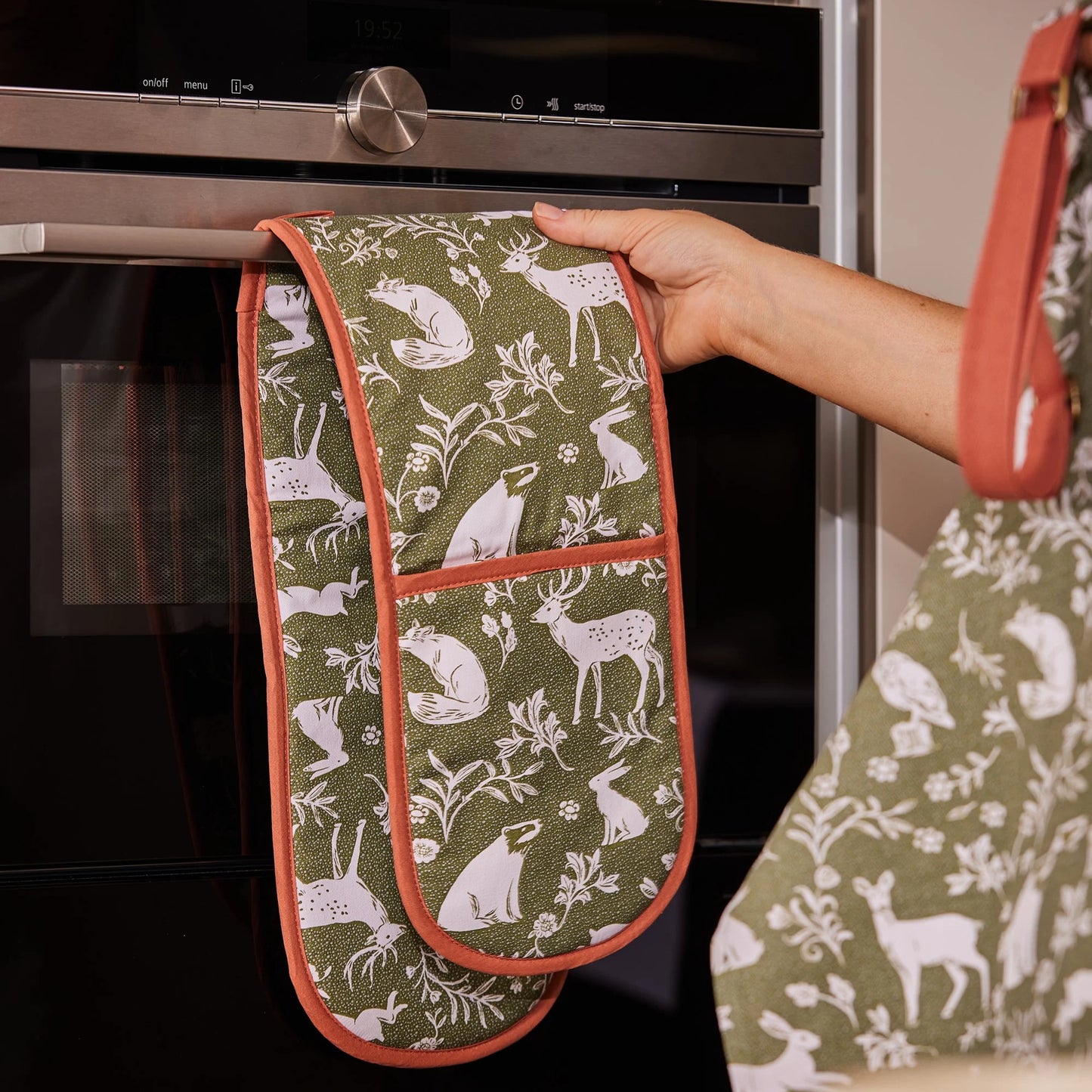 Double Oven Glove (Various Prints) | Ulster Weavers