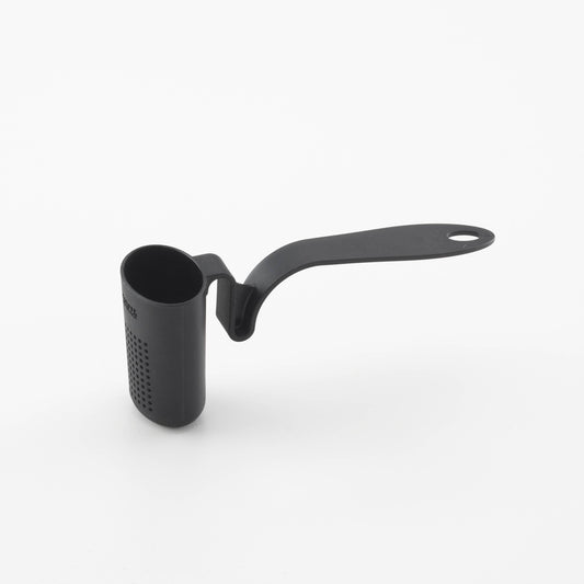 Jonas Clip-On Tea Strainer - Black | Linden Sweden
