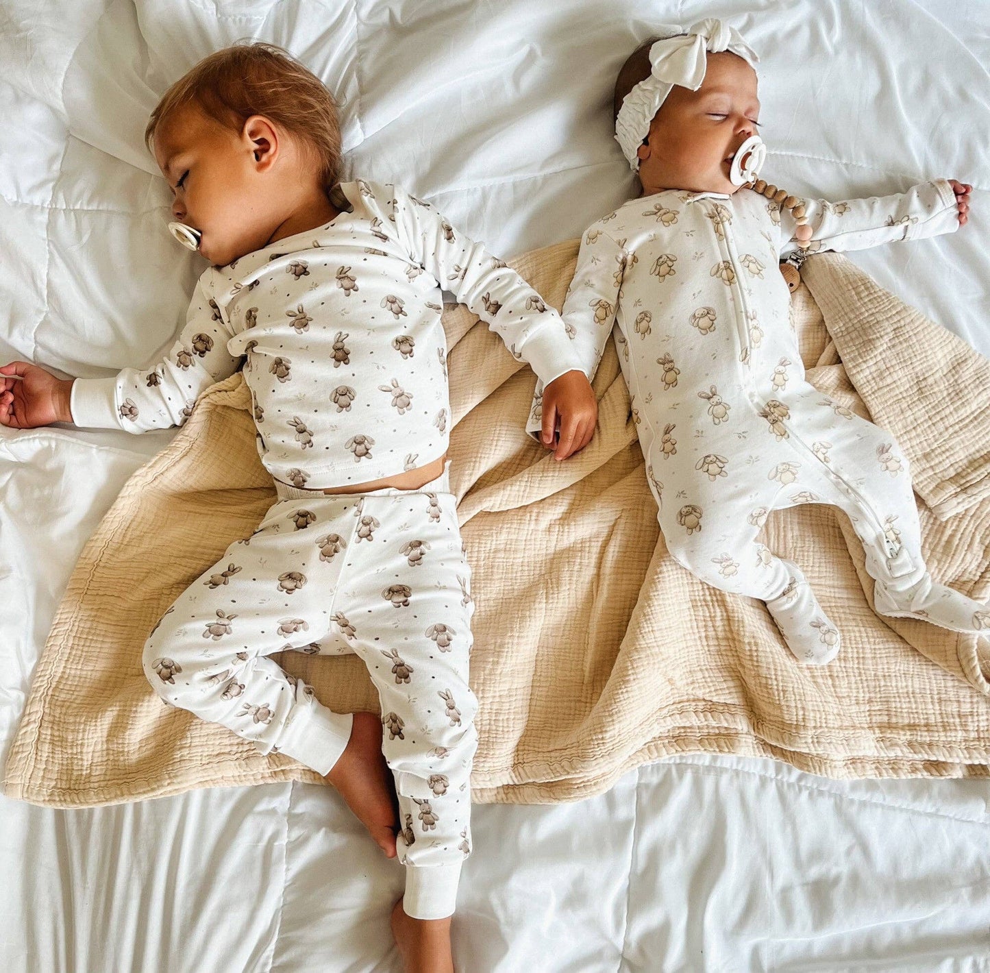 Organic 2-Way Zipper Footie in Bunny Biscuit | L'ovedbaby