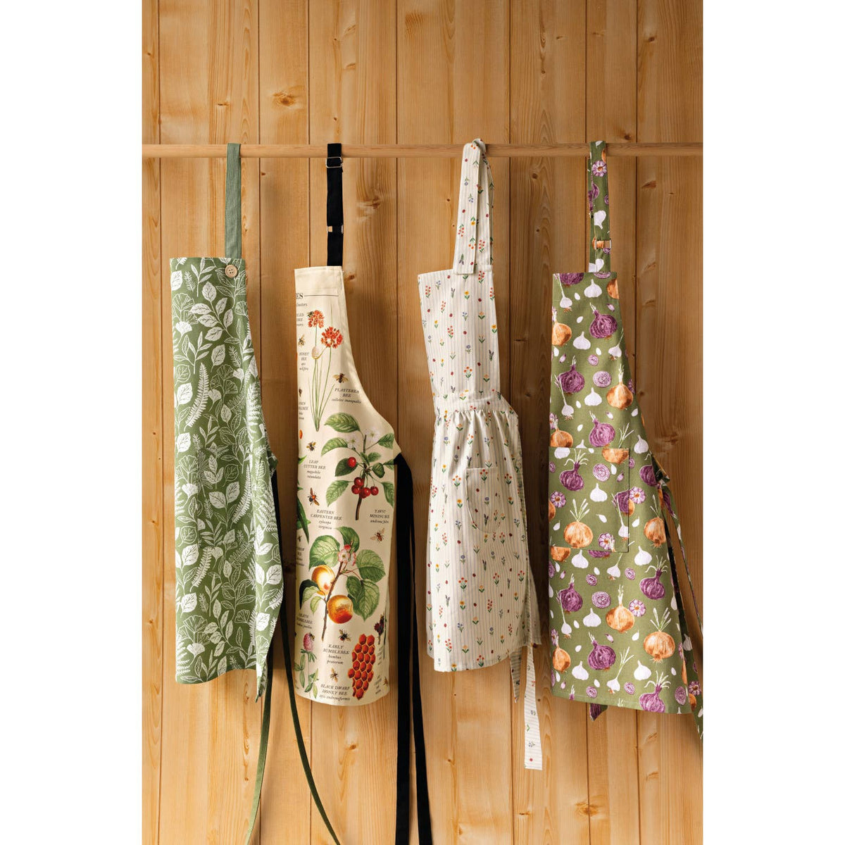 Fern & Frond Spruce Apron | Now Designs