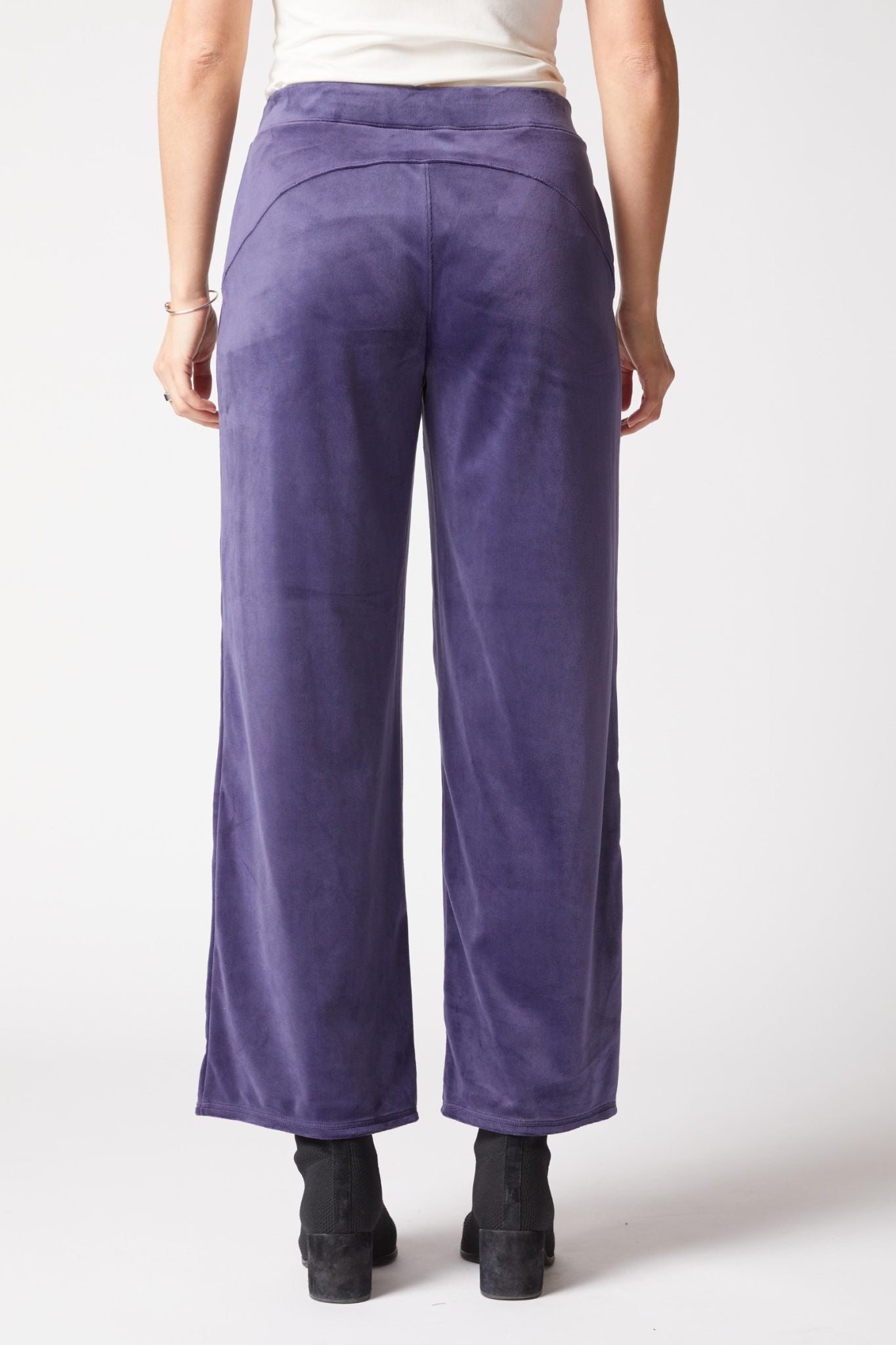 Zan Navy Velour Pant | Habitat Clothing