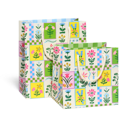 Retro Flower Gift Bag | Red Cap Cards