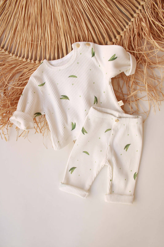 Pea Patterned 2 Piece Set | Honey and Hive