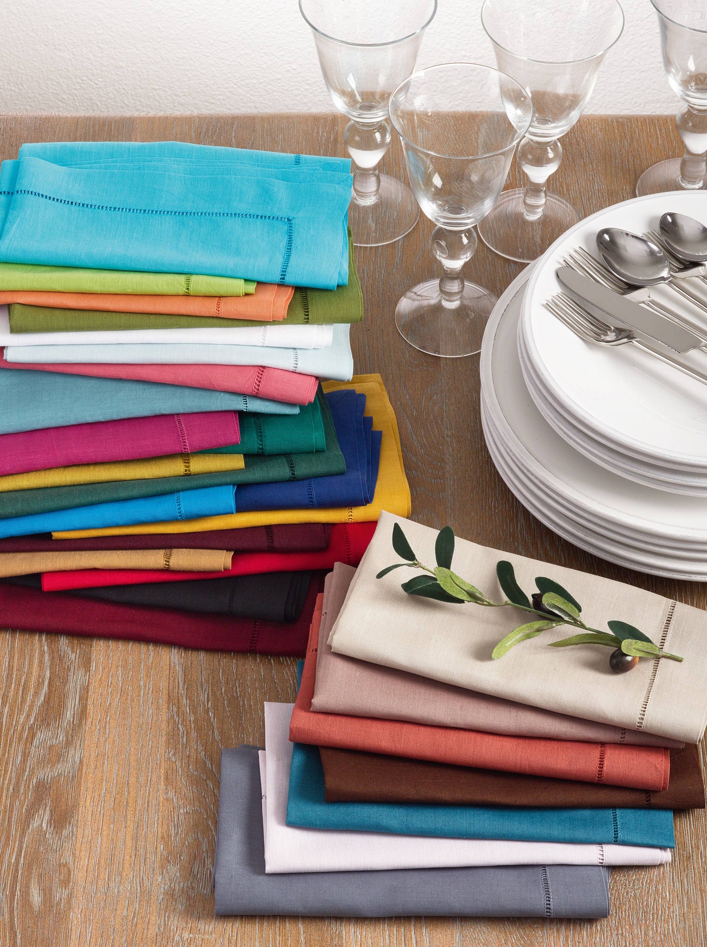 Hemstitched Cloth Cocktail Napkin | Saro Lifestyle