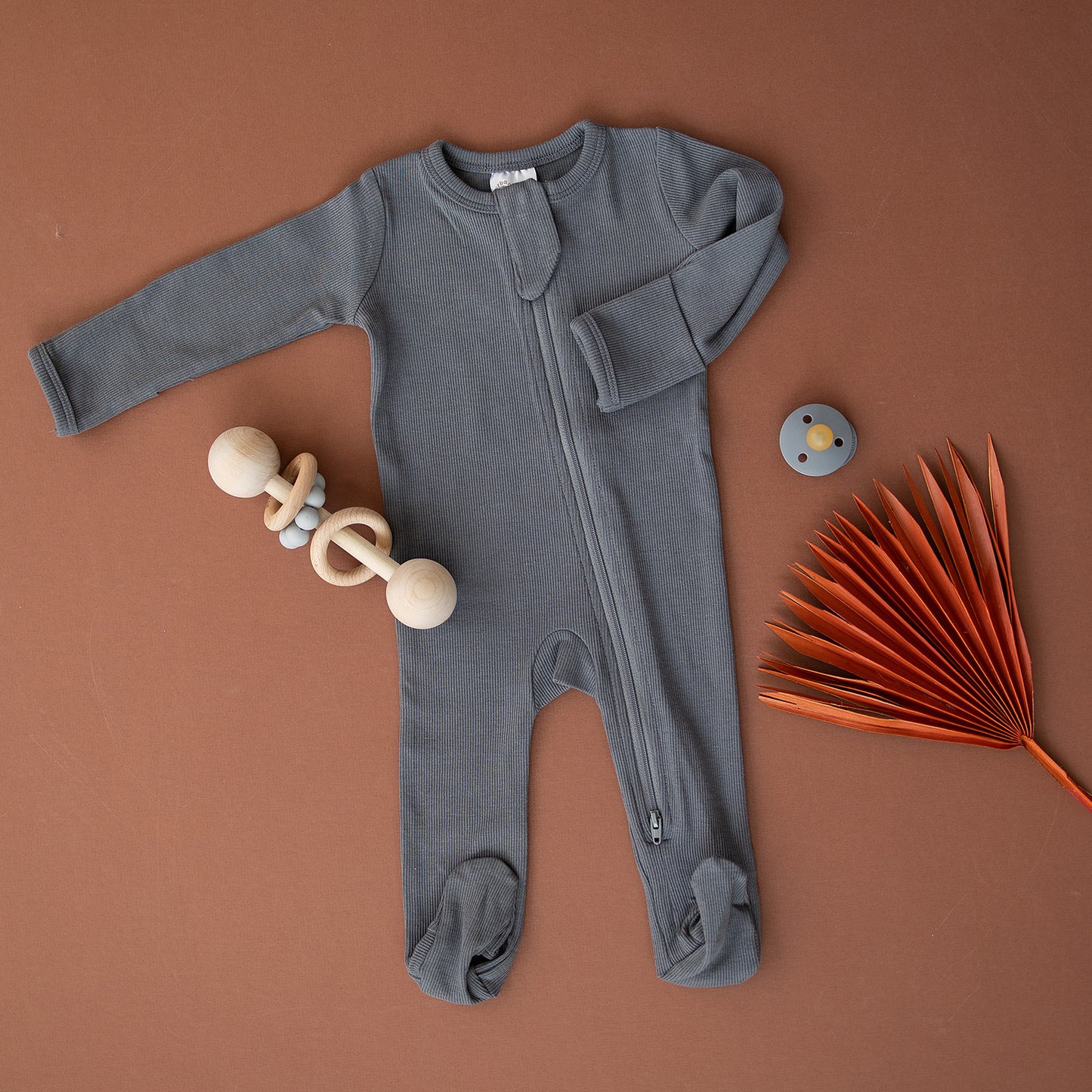 Charcoal Gray Ribbed Footed Romper | Urban Baby