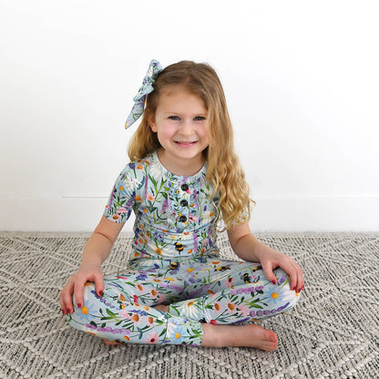 Bumble Ruffle Bamboo Lounge Set | Gigi & Max