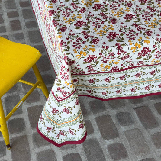 Warm Berry Tablecloths | Mahogany