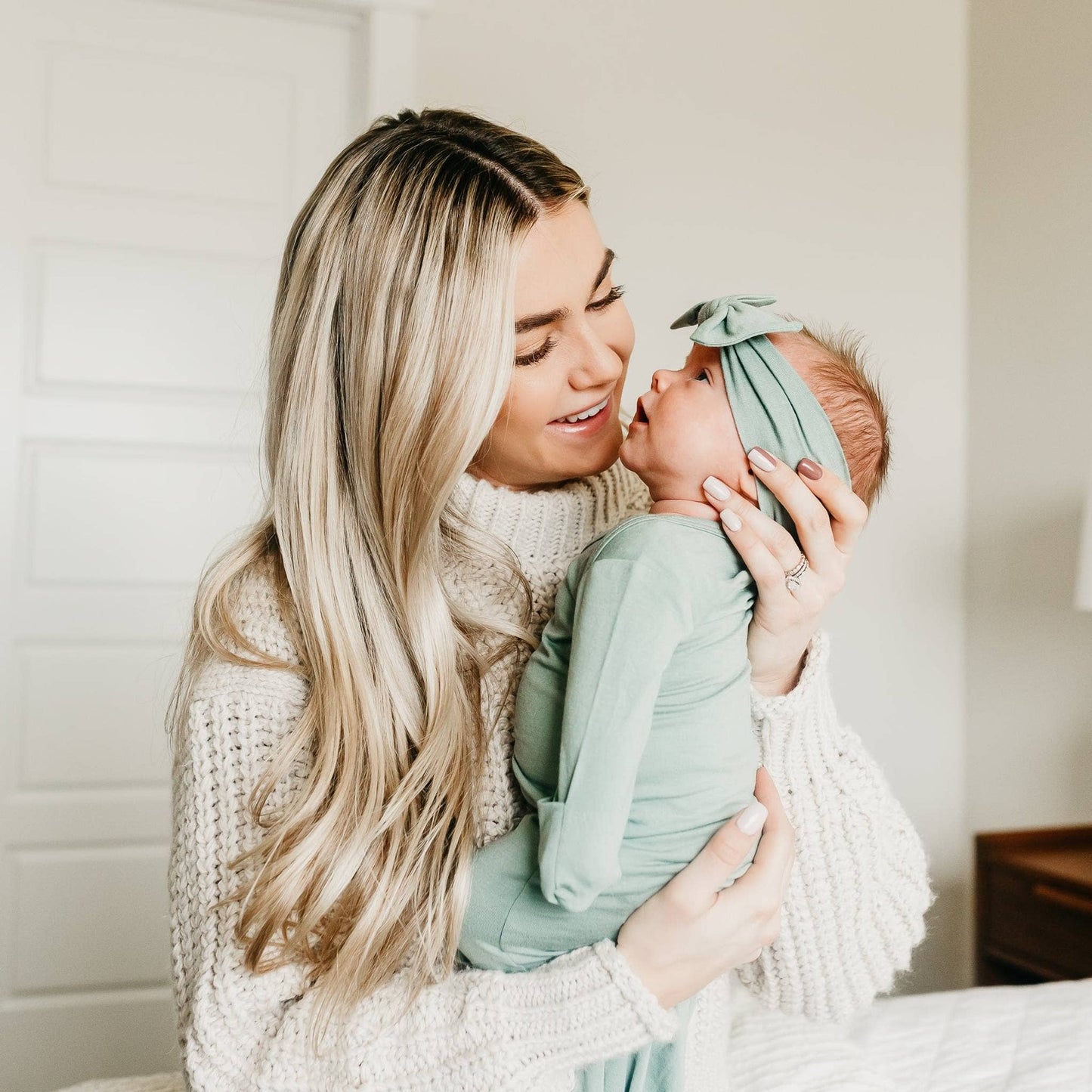 Briar Knit Headband Bow | Copper Pearl