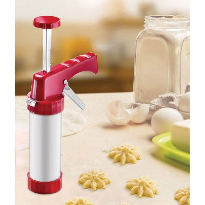 Mrs. Anderson's 18 pc Baking Cookie & Icing Gun Set | HIC Kitchen