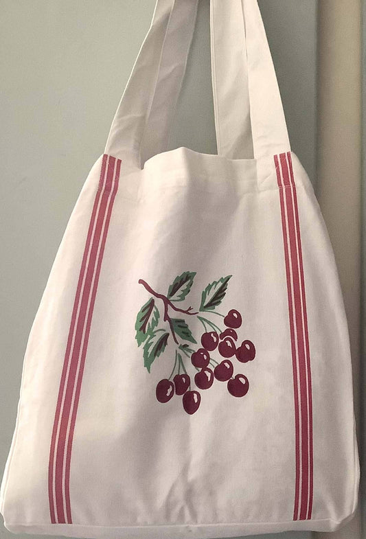 Cherry Tile Retro Tote | Red & White Kitchen Company