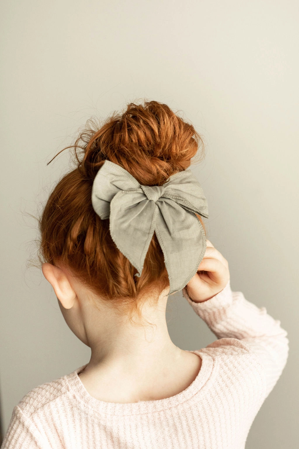 Baby Neutral Linen Fabric Bows | Little Organic Co.