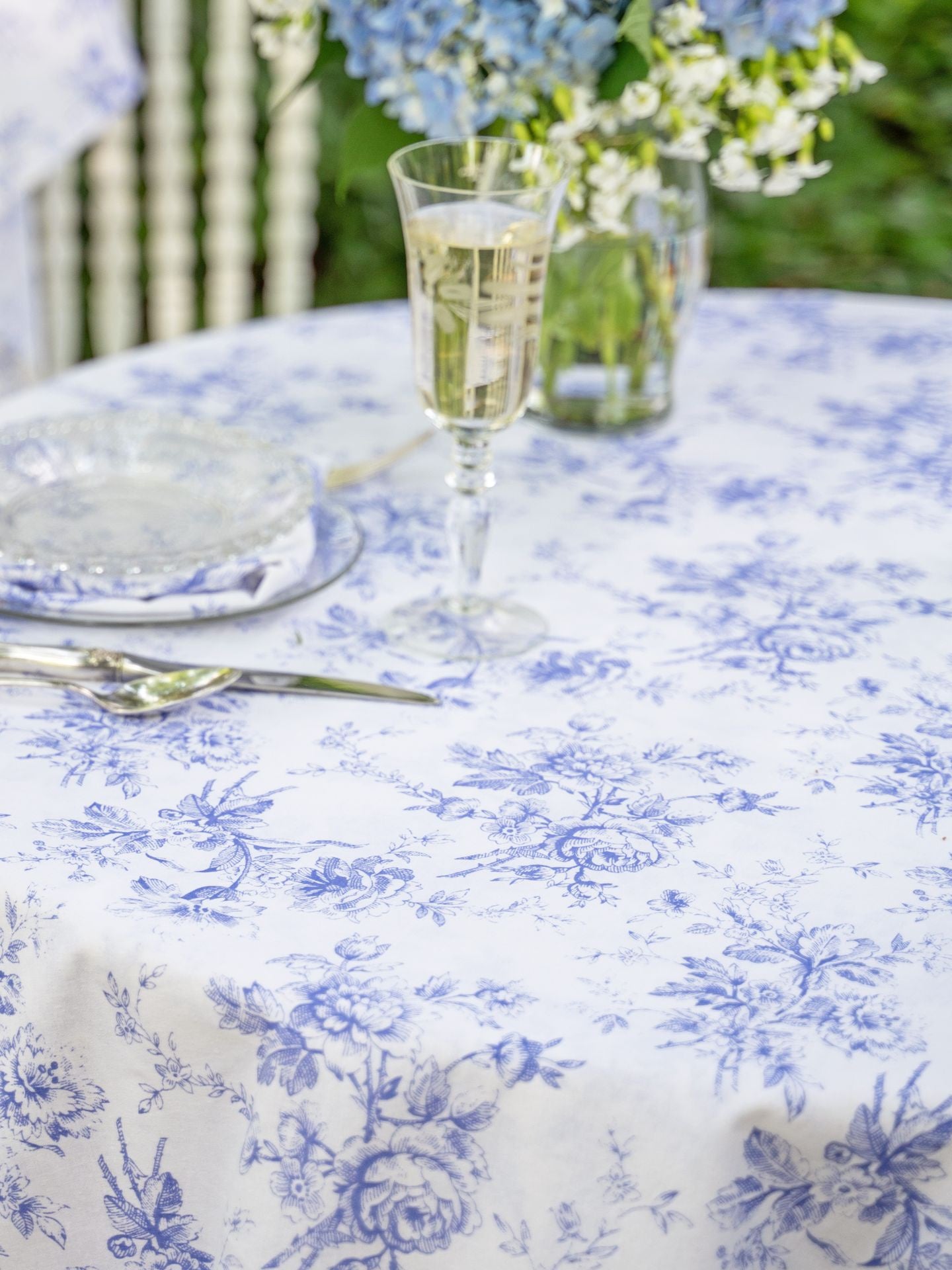 Rosalind Periwinkle Tablecloth | April Cornell