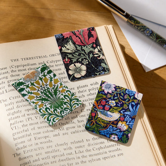 William Morris Magnetic Bookmark Set | Galison