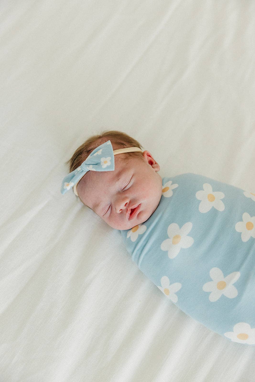 Della Bowtie Baby Bow | Copper Pearl