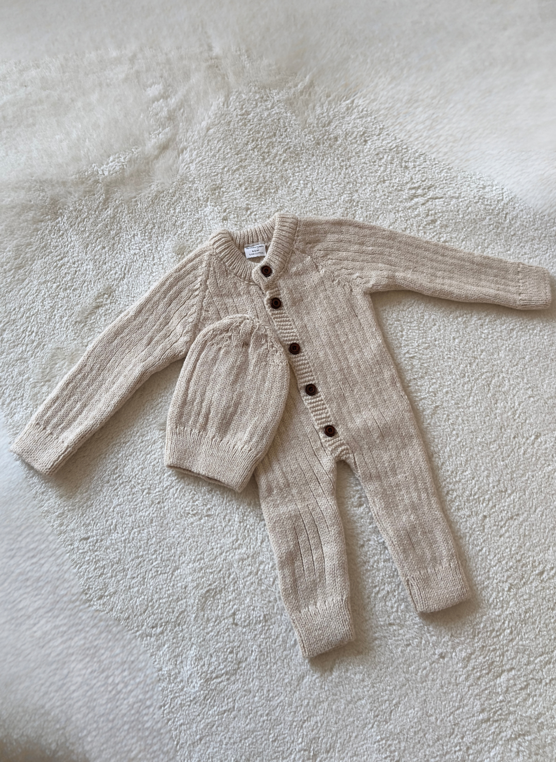 Beige Knitted Baby Romper and Beanie Set | Himmelberg Baby