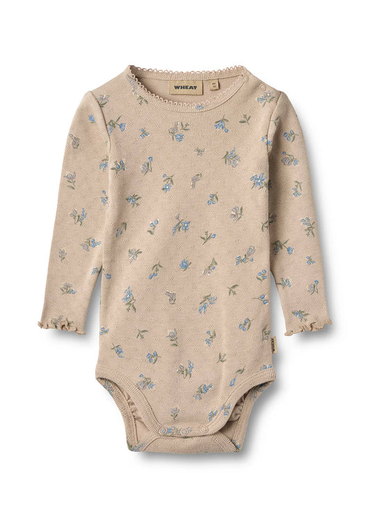 Regitze Long Sleeve Bodysuit - Warm Sand Flowers | Wheat