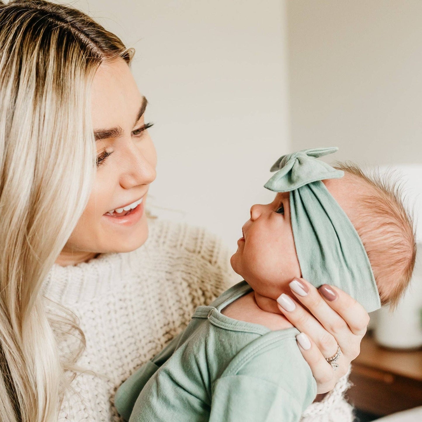Briar Knit Headband Bow | Copper Pearl