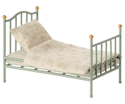 Vintage Single Bed, Mouse- Mint | Maileg