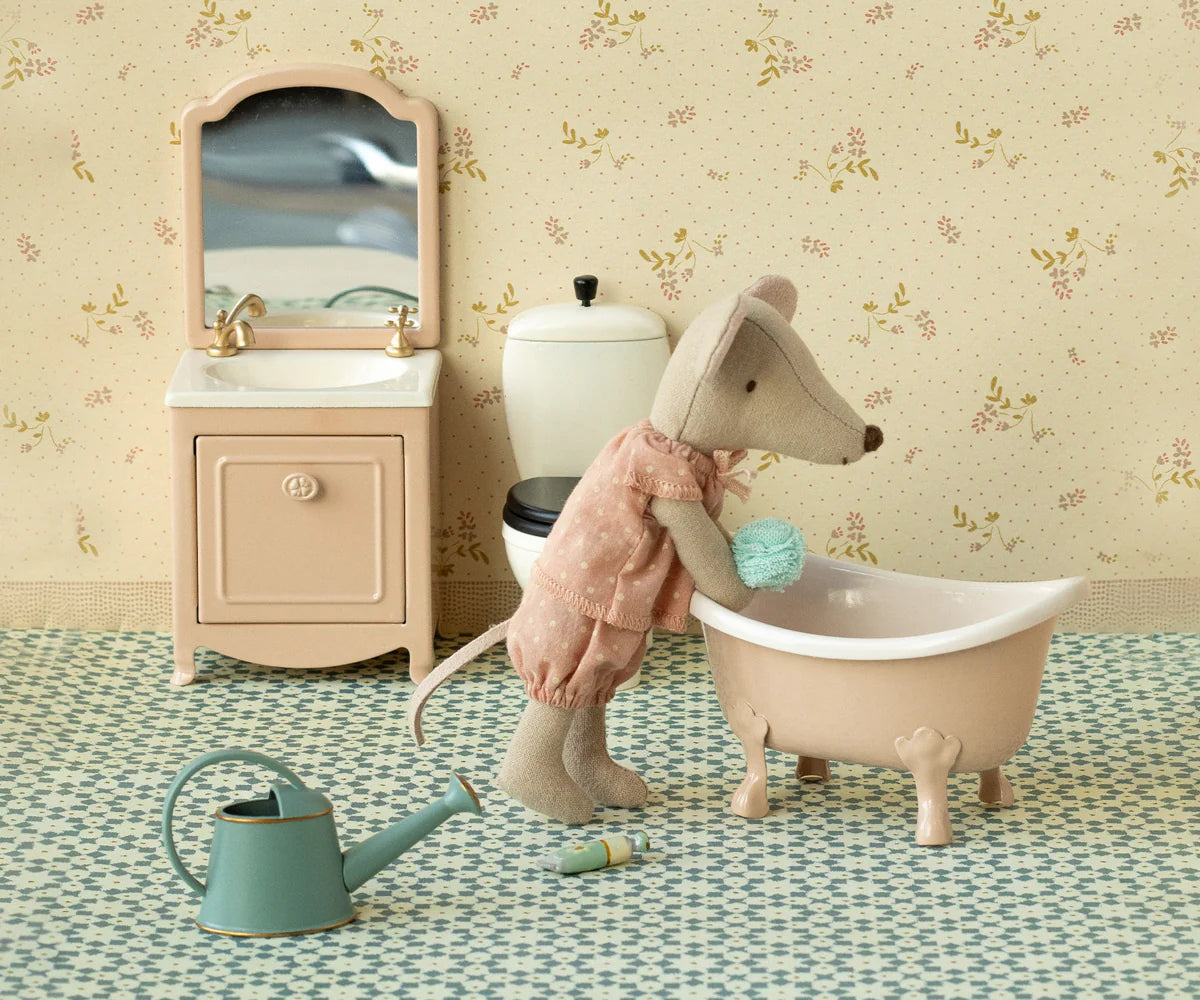 Big Sister Mouse in a Matchbox | Maileg