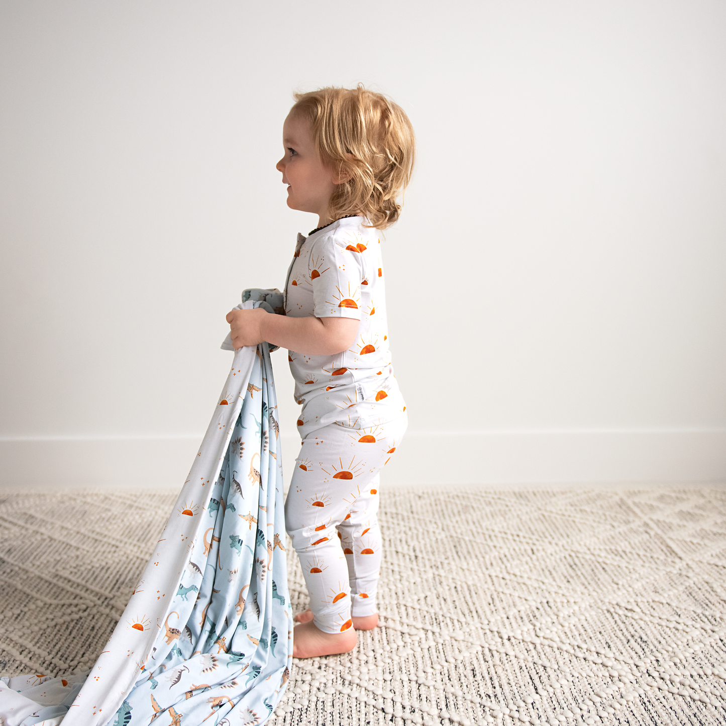 August Two Piece Lounge Set | Gigi & Max