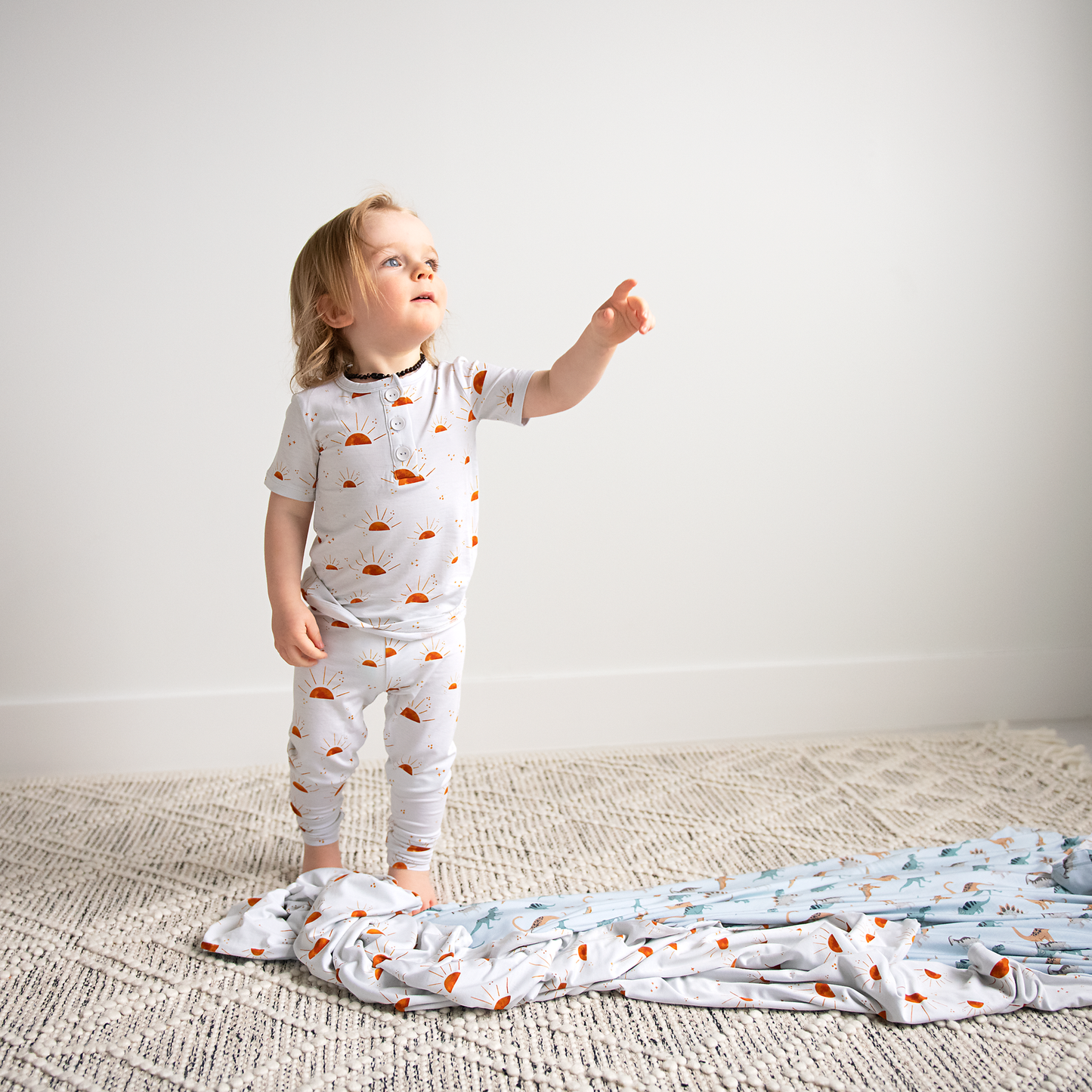 August Two Piece Lounge Set | Gigi & Max