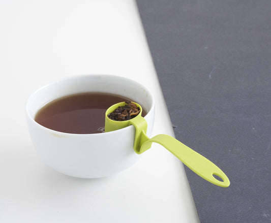 Jonas Clip-On Tea Strainer - Black | Linden Sweden