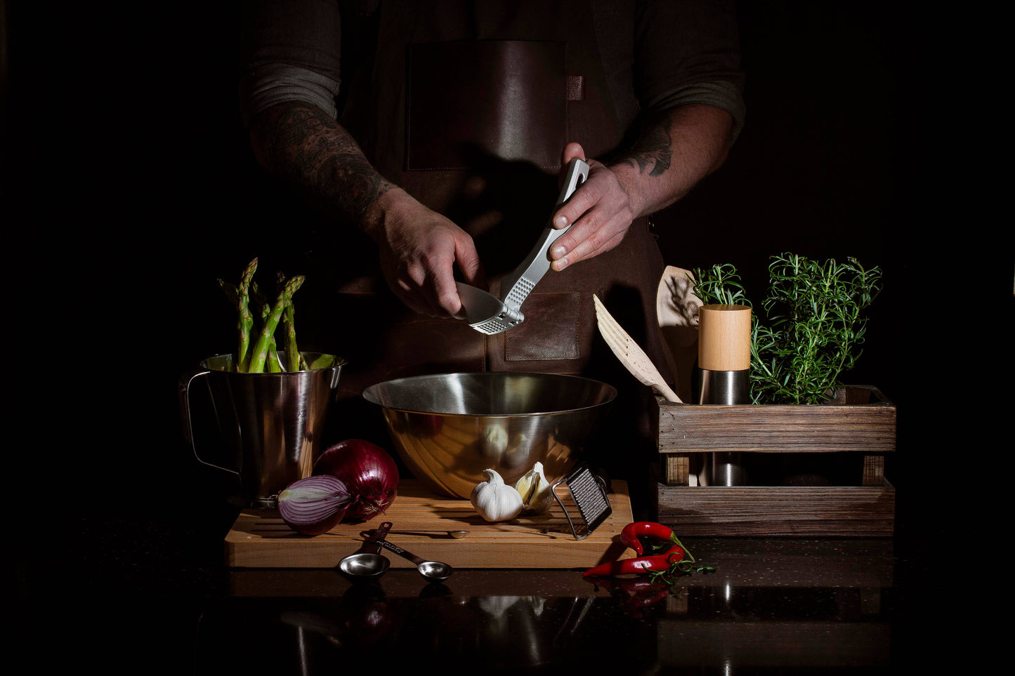 Click & Clean Garlic Press | Linden Sweden