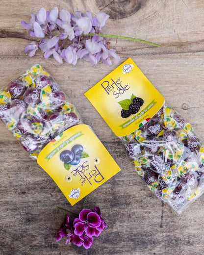 Blackberry Drops with a Tart Fizzy Filling | Perle di Sole