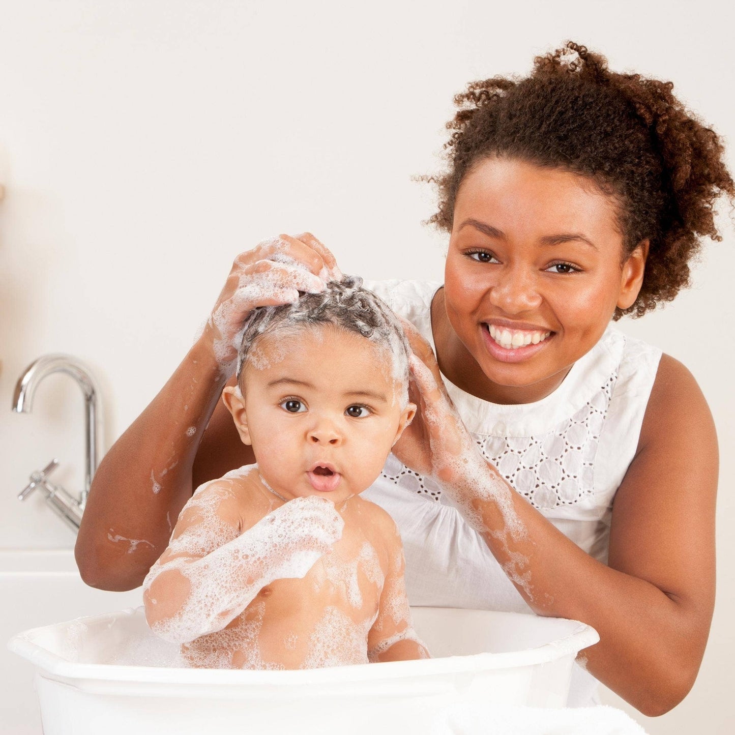 Hair & Body Wash | Sophie La Girafe Babycare