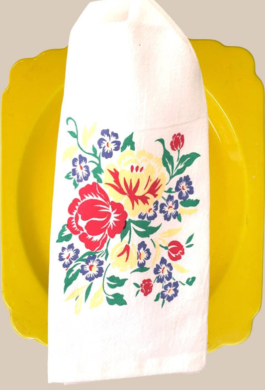 Country Garden Flowers Retro Flour Sack Towel | Red & White Kitchen Company