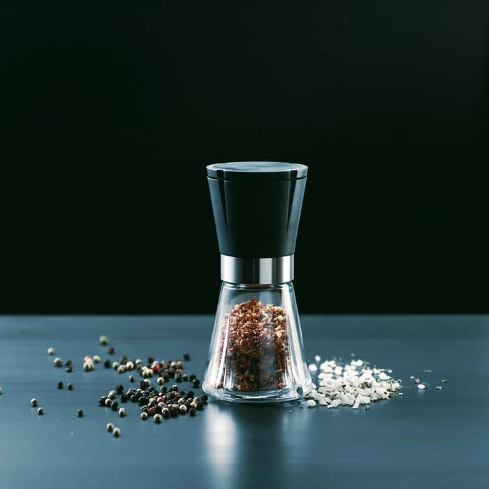 5.7" Glass Spice Mill / Grinder | Danish Design Collective