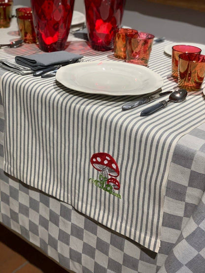 Mushroom Embroidered Table Runner | Busatti Italy