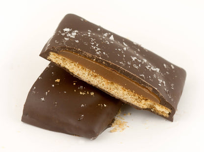 Dark Chocolate Caramel Graham Tub | World Wide Gourmet Foods